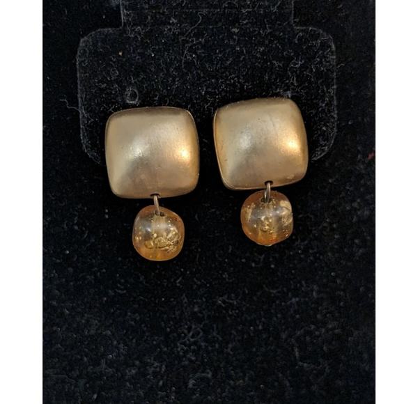 Two Pair Vintage 50s 60s Clip On Gold Tone Dangle Earrings - Picture 2 of 5